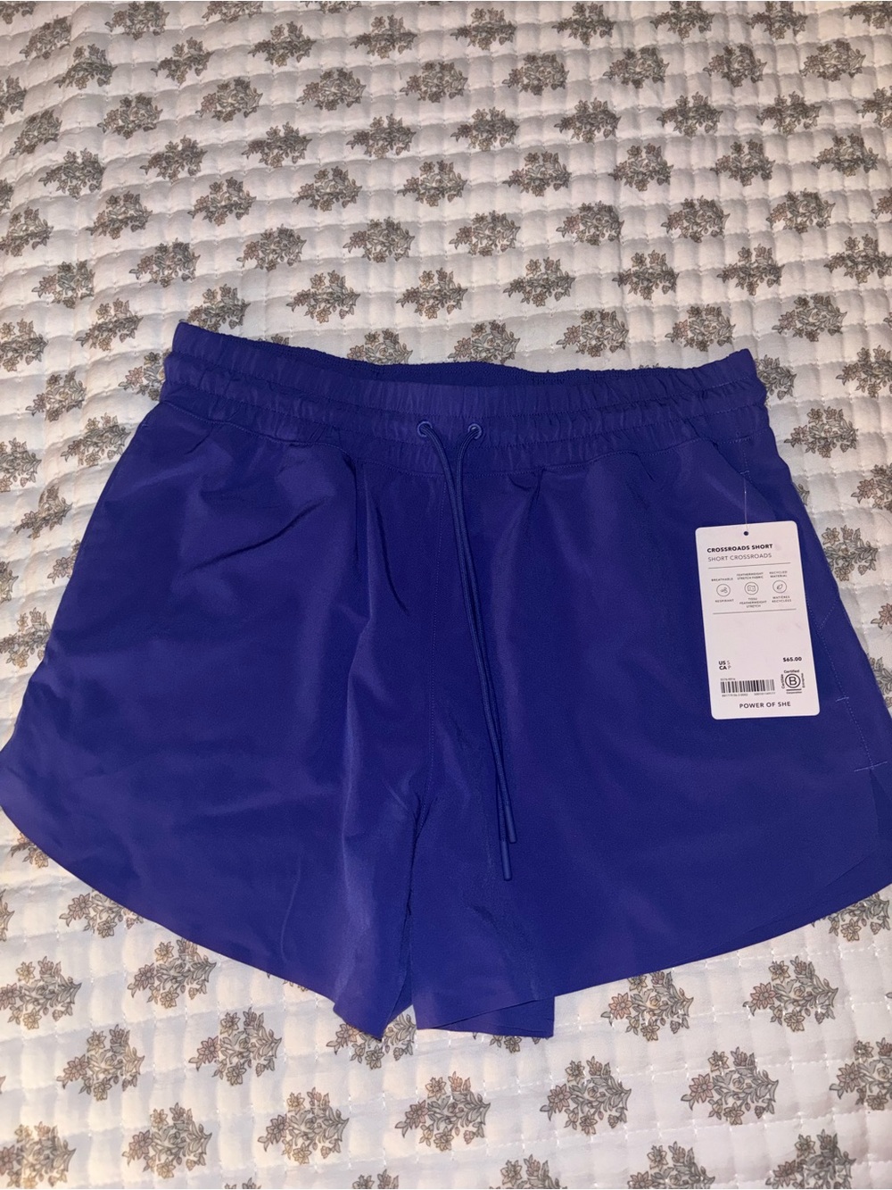 Athleta crossroads Elastic-Waist Women’s Shorts - blue small
